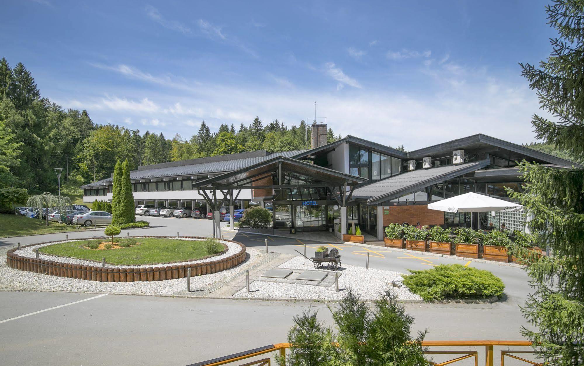 Hotel Grosuplje Exterior foto